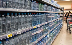La FDA retira 650.000 botellas de agua por contaminación que nadie esperaba encontrar