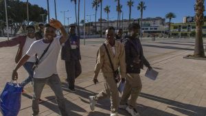 800 migrantes llegan a Ceuta tras regularización: el aumento que nadie esperaba