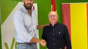 Antelo descubre que Vox falsificó su firma para destituirlo sin su conocimiento