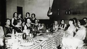 El club gastronómico donde las mujeres fueron acusadas de arruinar la comida europea