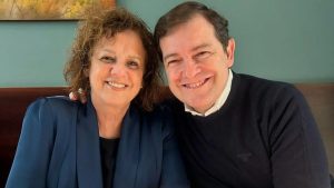 El hijo del exfraile que conquistó el poder: los secretos íntimos que nadie conocía de Mañueco