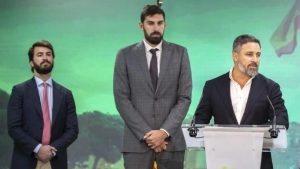 Gallardo sorprende al convertirse en abogado de Antelo y lanza ultimátum legal contra Vox