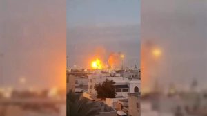 Irán destruye la refinería más grande de Bahréin y el centro de datos de Amazon en ataque masivo