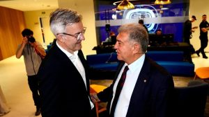 Laporta destroza a Xavi en pleno debate: Flick triunfa donde él fracasó con los mismos jugadores