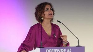 Montero sorprende al PSOE-A: convierte el 8M en duro alegato contra la guerra y violencia