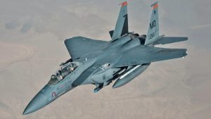El caza F-15E derribado en Kuwait llevaba 10 toneladas de armamento: los detalles que sorprenden