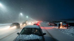 Heavy snow visibility will collapse tonight—but thousands of drivers refuse to cancel road trips