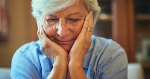 73-Year-Old Breaks Down in Grocery Store After Stranger’s Simple Question Reveals Devastating Truth