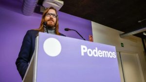 Podemos rompe con la izquierda y se alía con el PP contra Sánchez en decisión militar