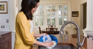 Psychology reveals dish washing habits expose childhood trauma most people never connected