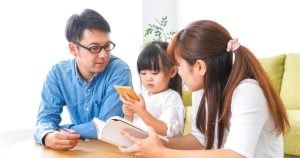 Psychology reveals the loving parents who accidentally damaged their children weren’t cruel—they worried