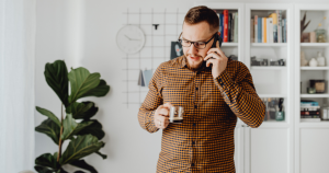 Psychology Reveals Why You Can’t Sit Still During Phone Calls—It’s Not What You Think