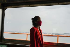 Therapist reveals the real reason some people need alone time while others crave social energy