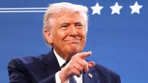 Trump revela tener sustituto secreto para Jamenei mientras declara fin de guerra con Irán